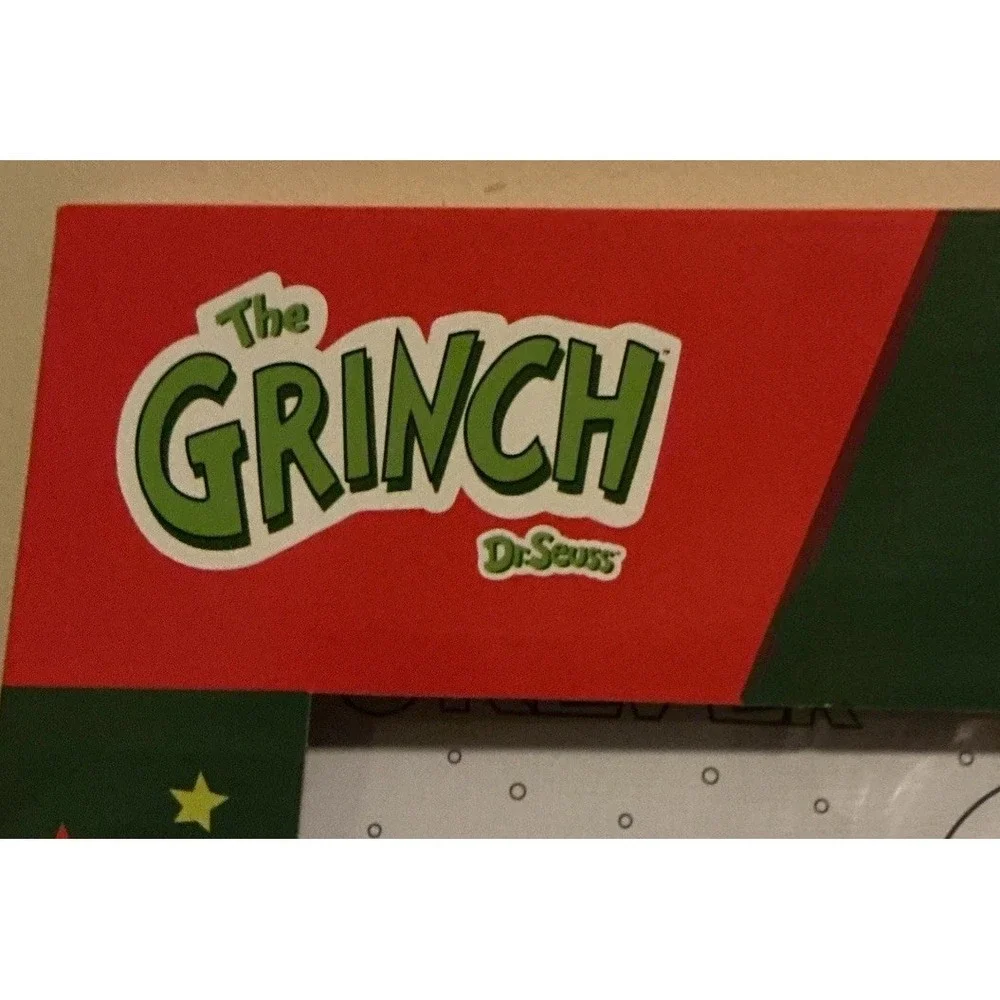Dr. Suess The Grinch Amazing Art Set, 4 Canvases To Paint, New In Sealed‎ Box